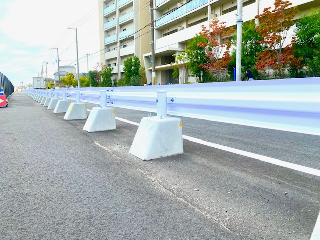 2024年10月　西宮市前浜町　ガードレール設置